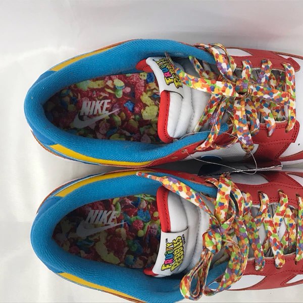 『未使用品』 
NIKE ナイキ 
 FRUiTY PEBBLES™×Nike DUNK LOW QS HABANERO RED Dark Sulfur/Laser Blue"/26.0cm DH8009-600  スニーカー 
合成皮革 /天然皮革/合成繊維/ゴム底 画像にてご確認をお願いいたします。