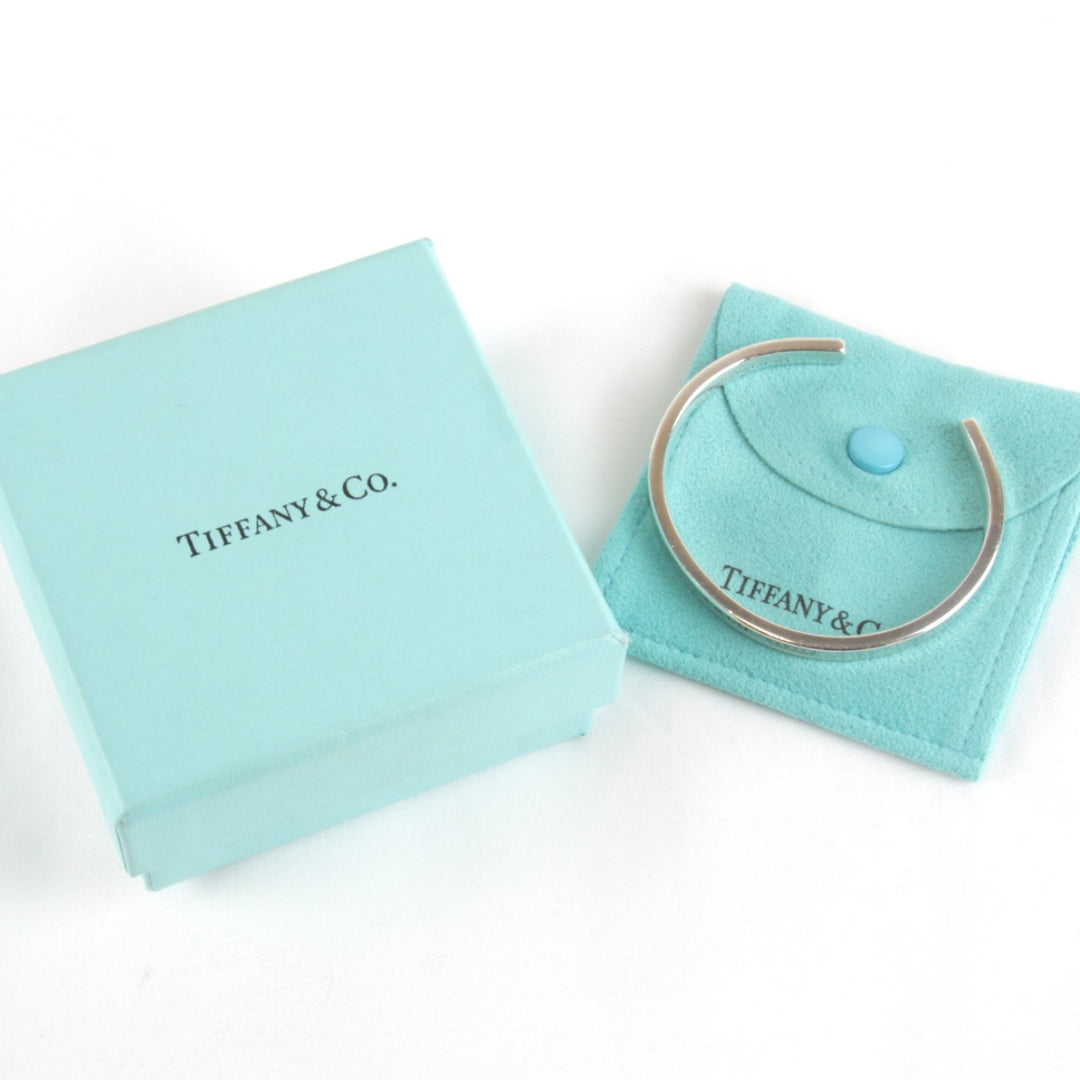 『USED』 
TIFFANY&Co. ティファニー 
 ナロー カフ ブレスレット 
シルバー925 シルバー