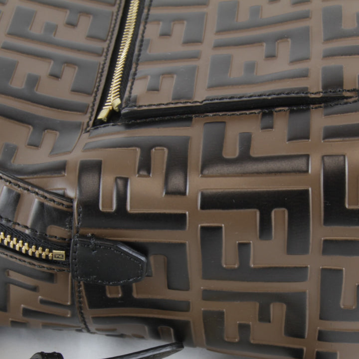 【価格改定】美品『USED』 
FENDI フェンディ 
 ズッカ 8B2038 リュック・デイパック 
PVC/レザー ブラウン