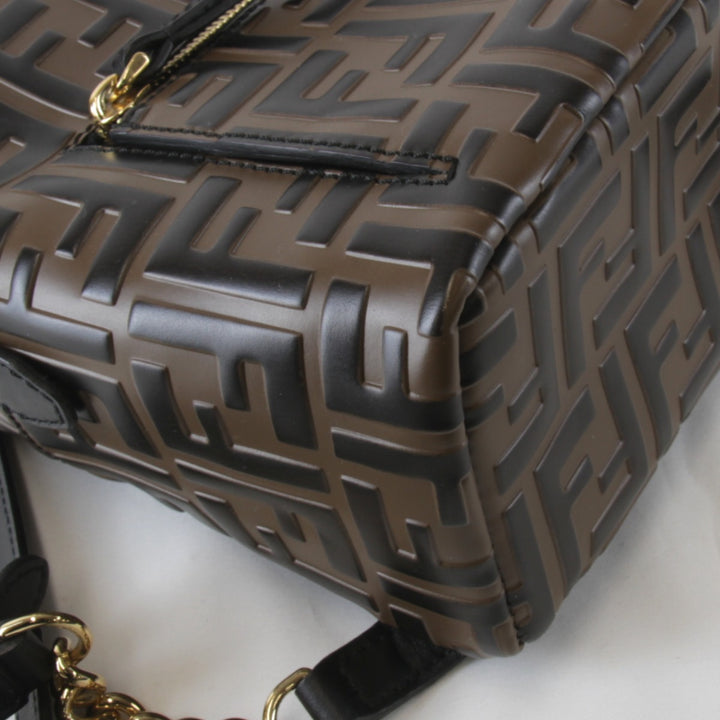 【価格改定】美品『USED』 
FENDI フェンディ 
 ズッカ 8B2038 リュック・デイパック 
PVC/レザー ブラウン