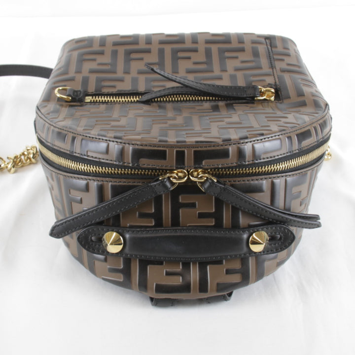 【価格改定】美品『USED』 
FENDI フェンディ 
 ズッカ 8B2038 リュック・デイパック 
PVC/レザー ブラウン