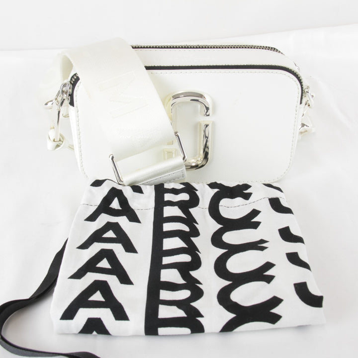 『USED』 
MARC BY MARC JACOBS マークバイマークジェイコブス 
 ショルダーバッグ 
 ホワイト