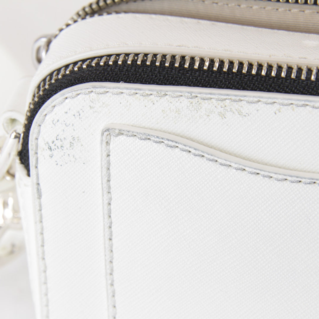 『USED』 
MARC BY MARC JACOBS マークバイマークジェイコブス 
 ショルダーバッグ 
 ホワイト