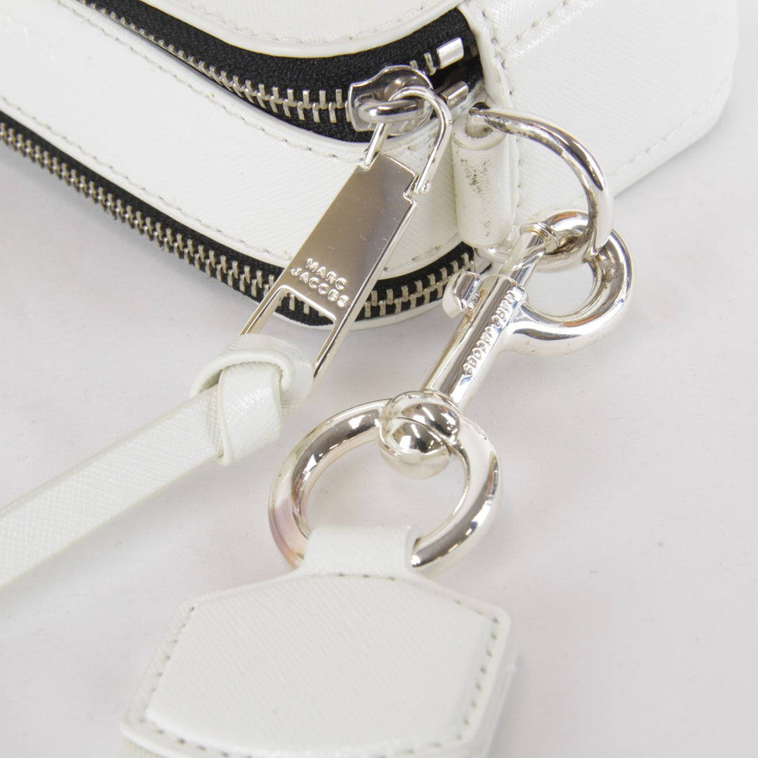 『USED』 
MARC BY MARC JACOBS マークバイマークジェイコブス 
 ショルダーバッグ 
 ホワイト