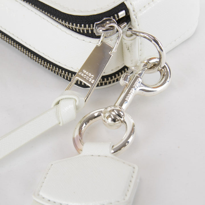 『USED』 
MARC BY MARC JACOBS マークバイマークジェイコブス 
 ショルダーバッグ 
 ホワイト