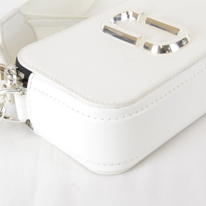 『USED』 
MARC BY MARC JACOBS マークバイマークジェイコブス 
 ショルダーバッグ 
 ホワイト