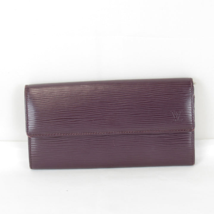 良品『USED』 
LOUIS VUITTON ルイ・ヴィトン 
 ポルトフォイユサラ 箱有 M6374K 長財布 
エピレザー パープル