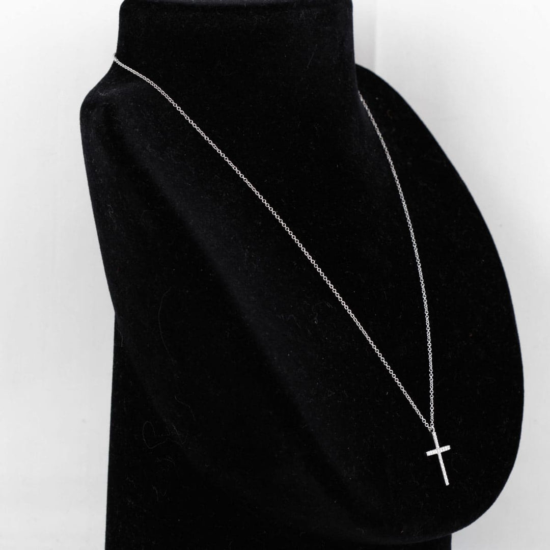 美品『USED』 K18 
TIFFANY&Co. クロス ネックレス
 2.4g