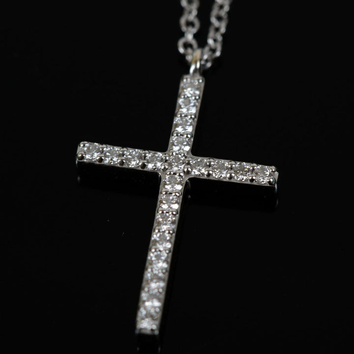 美品『USED』 K18 
TIFFANY&Co. クロス ネックレス
 2.4g