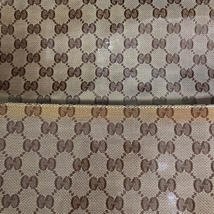 GUCCI グッチ 
 374423  ショルダーバッグ 
GGクリスタル ブラウン