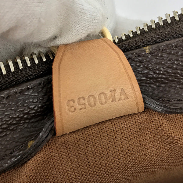 LOUIS VUITTON ルイ・ヴィトン 
 カバ・ピアノ M51148 ショルダーバッグ 
モノグラムキャンバス ブラウン