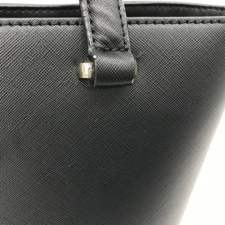 『USED』 
Guess ゲス 
 GUESS バッグ JP745622 トートバッグ 
合成皮革 ブラック系