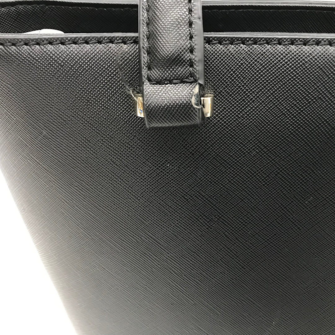 『USED』 
Guess ゲス 
 GUESS バッグ JP745622 トートバッグ 
合成皮革 ブラック系