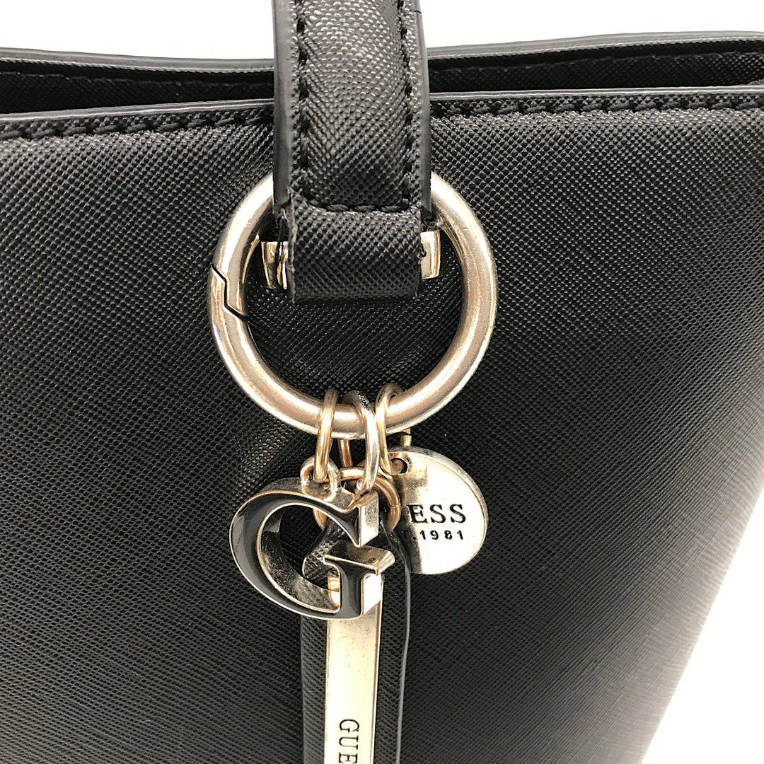 『USED』 
Guess ゲス 
 GUESS バッグ JP745622 トートバッグ 
合成皮革 ブラック系
