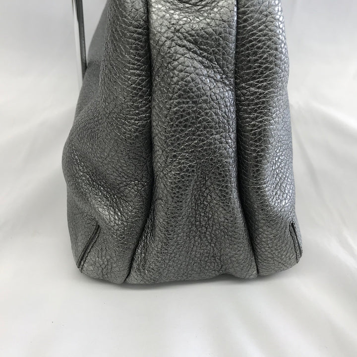 『USED』 
HIROFU ヒロフ 
 シルバーハンドバッグ ハンドバッグ 
牛革 シルバー系