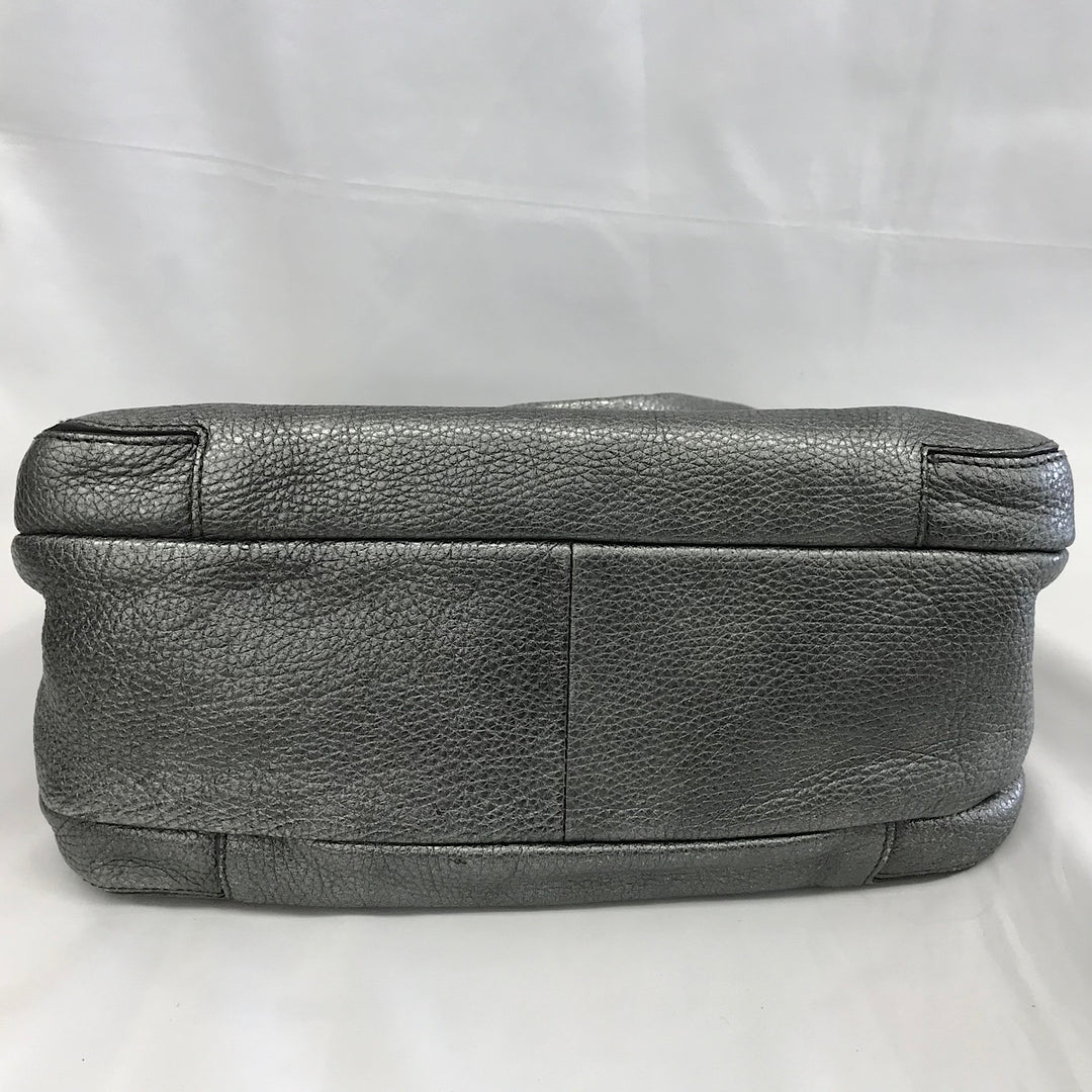 『USED』 
HIROFU ヒロフ 
 シルバーハンドバッグ ハンドバッグ 
牛革 シルバー系