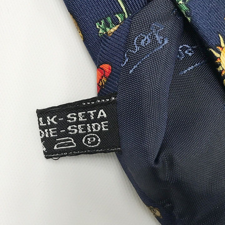 『USED』 
Salvatore Ferragamo フェラガモ 
 ネクタイ 
シルク ネイビー系