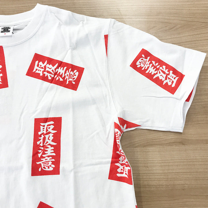 『未使用品』 
 
 THE BLACK EYE PATCH 取扱注意 HANDALE WITH ALL OVER TEE サイズM 半袖Ｔシャツ 
コットン
