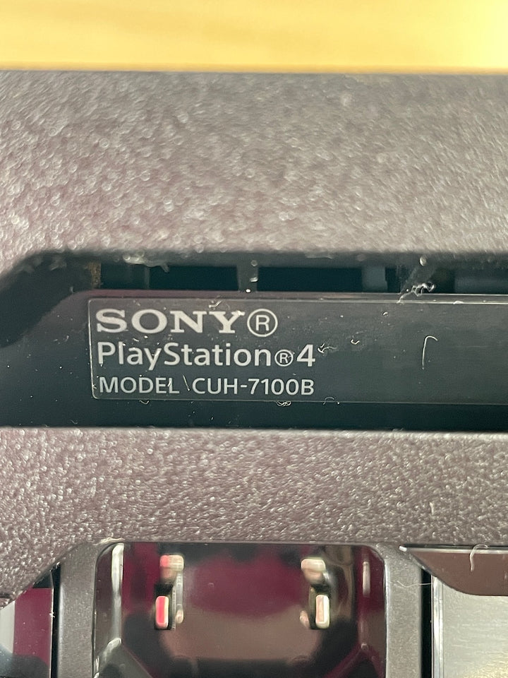 『USED』 
sonny ソニー 
 CUH-7100B ゲームハード 
 ブラック