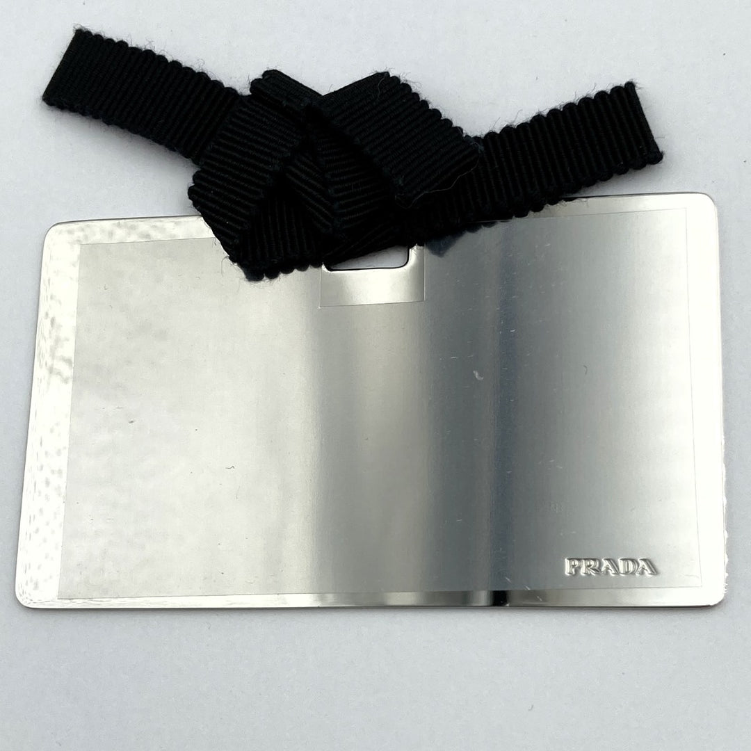 PRADA プラダ 
 ショルダーバッグ 
レザー ブラック