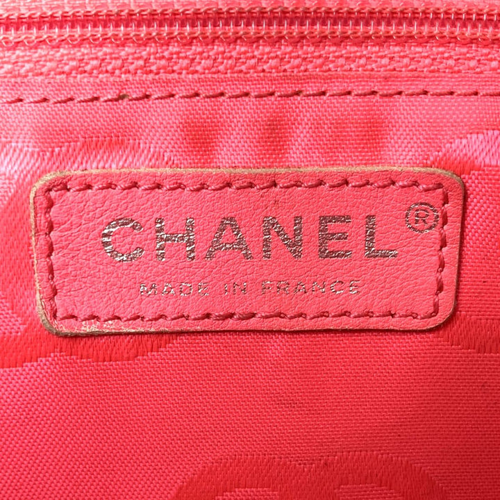 CHANEL シャネル 
 ショルダーバッグ 
レザー ホワイト