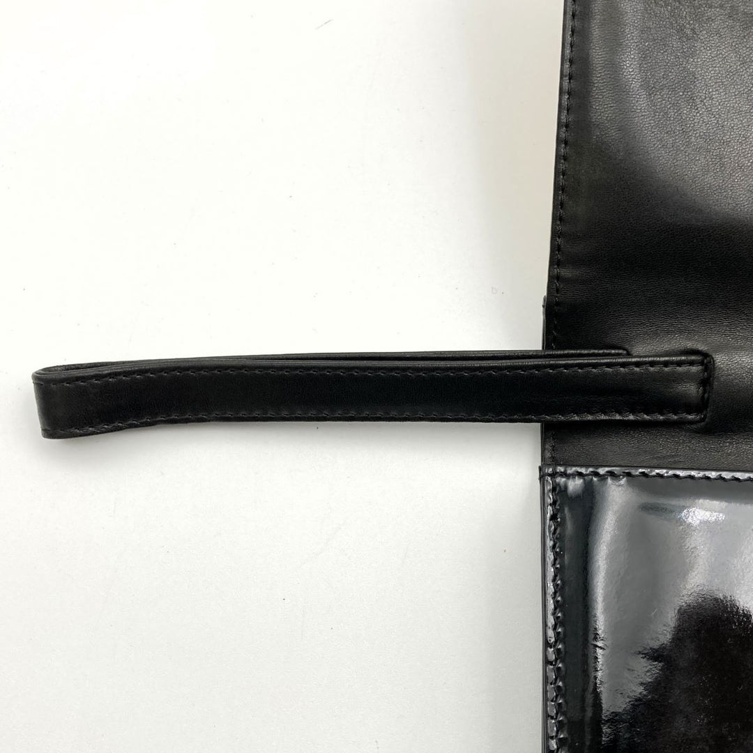 CHANEL シャネル 
 クラッチバッグ 
パテントレザー マルチカラー
