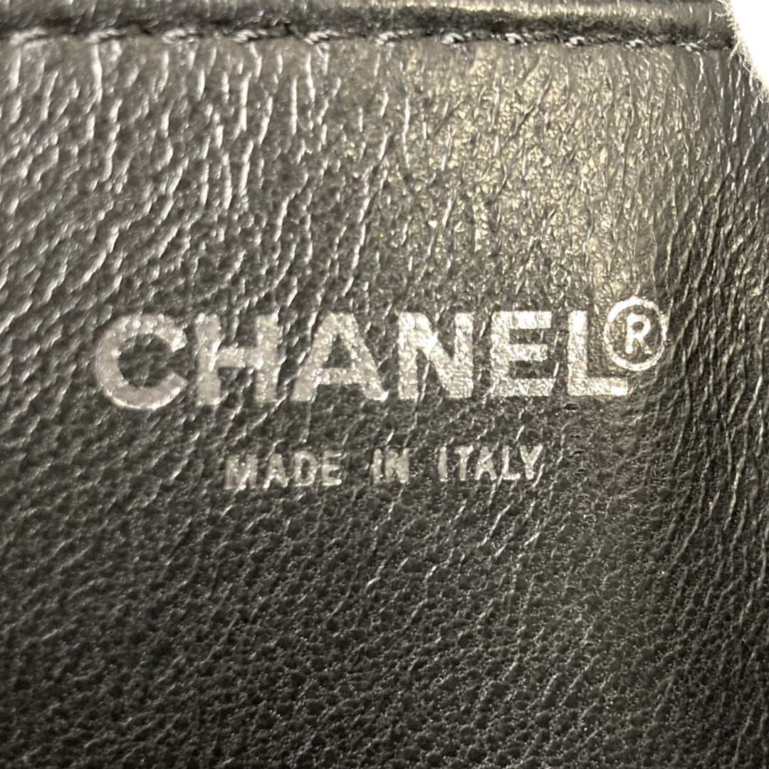 CHANEL シャネル 
 クラッチバッグ 
パテントレザー マルチカラー
