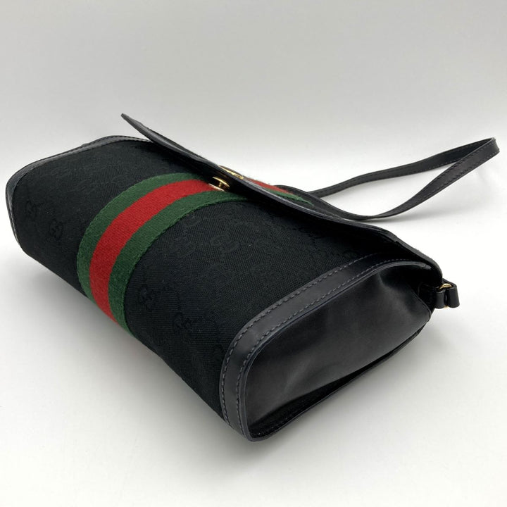 GUCCI グッチ 
 10 39 3657 ショルダーバッグ 
GGキャンバス ブラック