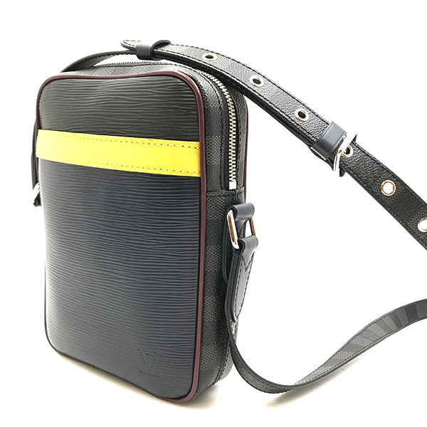 LOUIS VUITTON ルイ・ヴィトン 
 M55100/ダヌーヴ・スリム ショルダーバッグ 
ダミエグラフィットキャンバス/エピレザー  ブラック