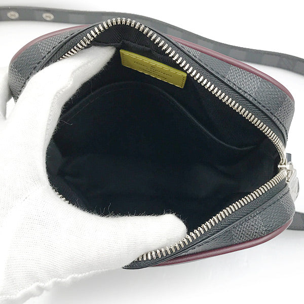 LOUIS VUITTON ルイ・ヴィトン 
 M55100/ダヌーヴ・スリム ショルダーバッグ 
ダミエグラフィットキャンバス/エピレザー  ブラック