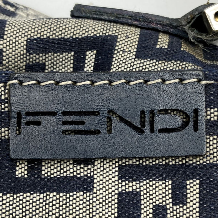 FENDI フェンディ 
 16070 ショルダーバッグ 
キャンバス グレー