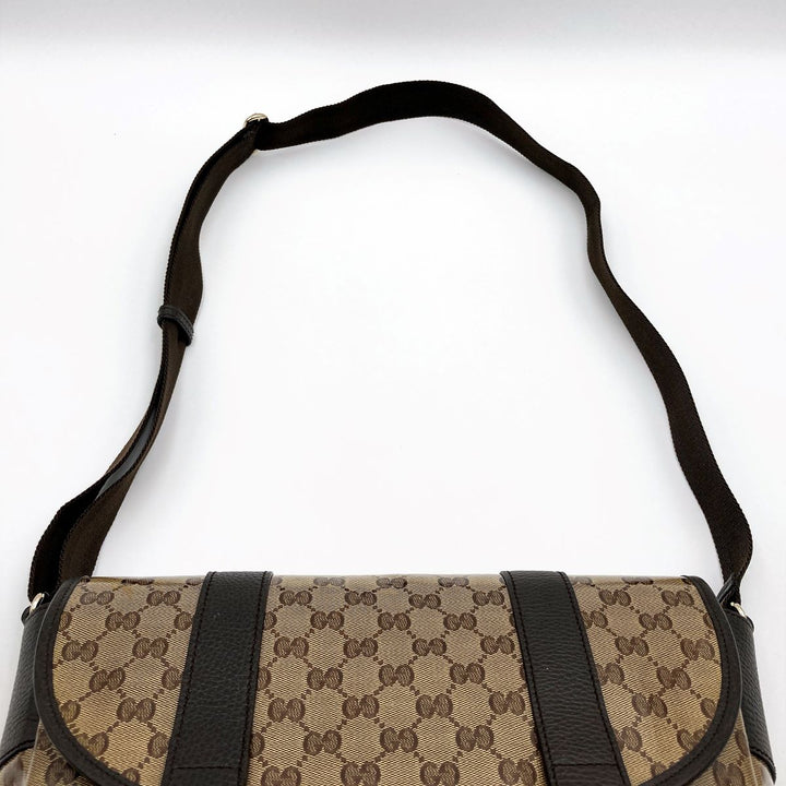 GUCCI グッチ 
 374423  ショルダーバッグ 
GGクリスタル ブラウン