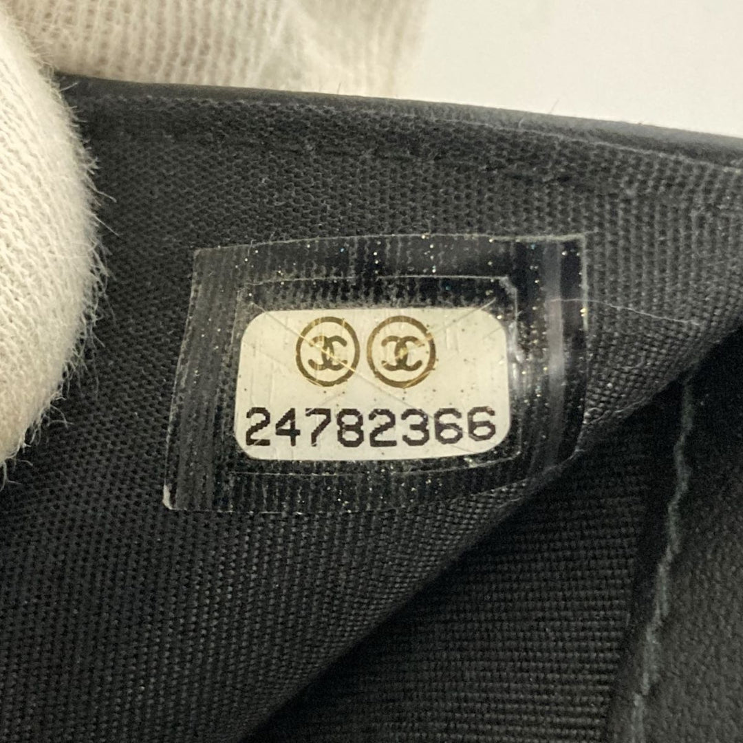 CHANEL シャネル 
 三つ折り財布 
マットキャビアスキン ブラック
