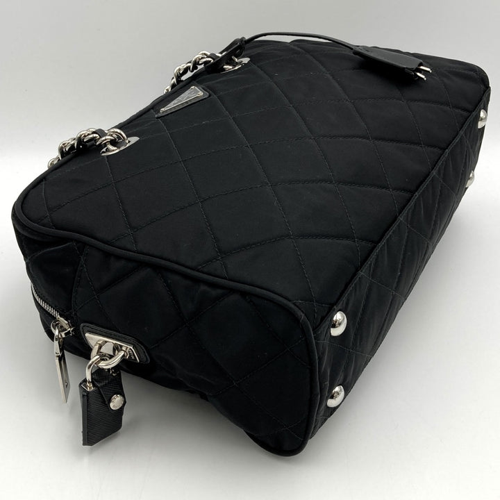 PRADA プラダ 
 ショルダーバッグ 
ナイロン ブラック