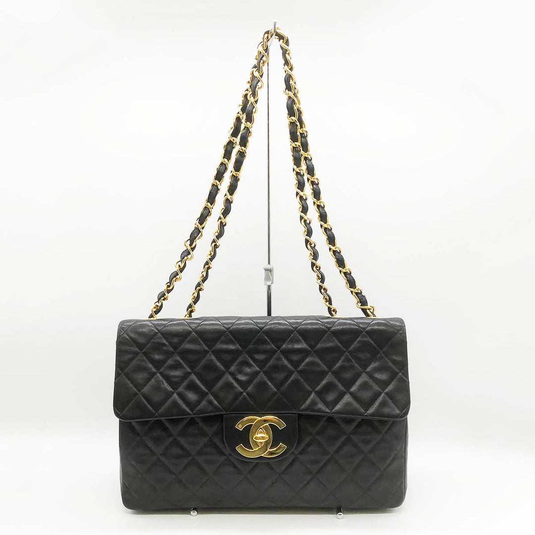 CHANEL シャネル 
 マトラッセ ショルダーバッグ 
レザー ブラック