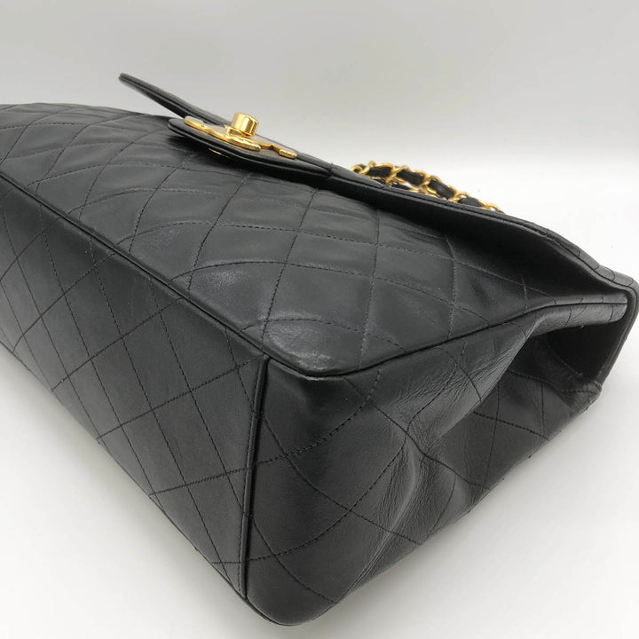 CHANEL シャネル 
 マトラッセ ショルダーバッグ 
レザー ブラック