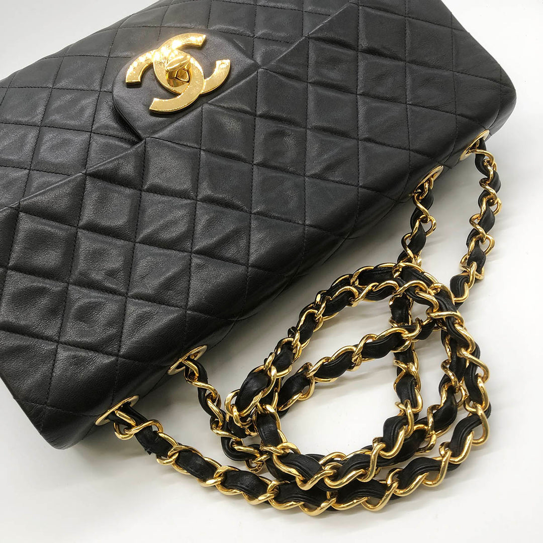 CHANEL シャネル 
 マトラッセ ショルダーバッグ 
レザー ブラック