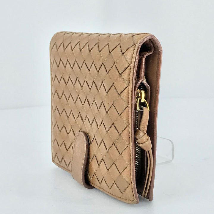 BOTTEGAVENETA ボッテガヴェネタ 
 二つ折り財布 
レザー ブラウン