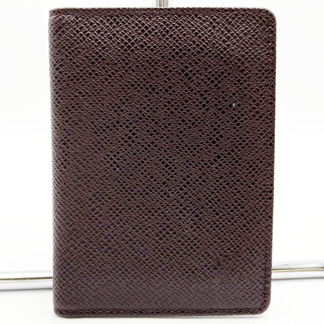 LOUIS VUITTON ルイ・ヴィトン 
 ポルト2カルトヴェルティカル M30496 パスケース 
タイガ ブラウン