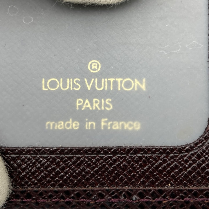 LOUIS VUITTON ルイ・ヴィトン 
 ポルト2カルトヴェルティカル M30496 パスケース 
タイガ ブラウン