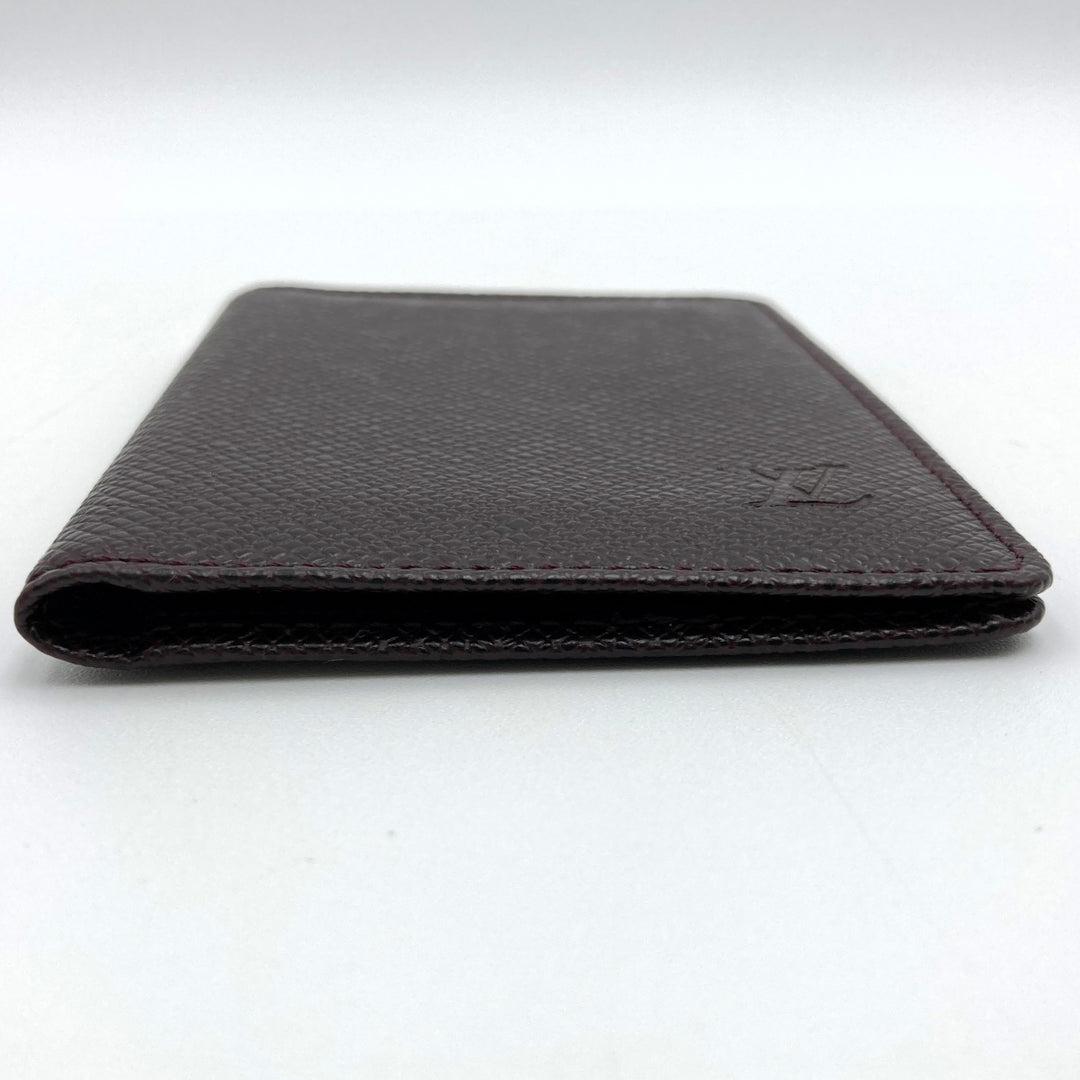 LOUIS VUITTON ルイ・ヴィトン 
 ポルト2カルトヴェルティカル M30496 パスケース 
タイガ ブラウン