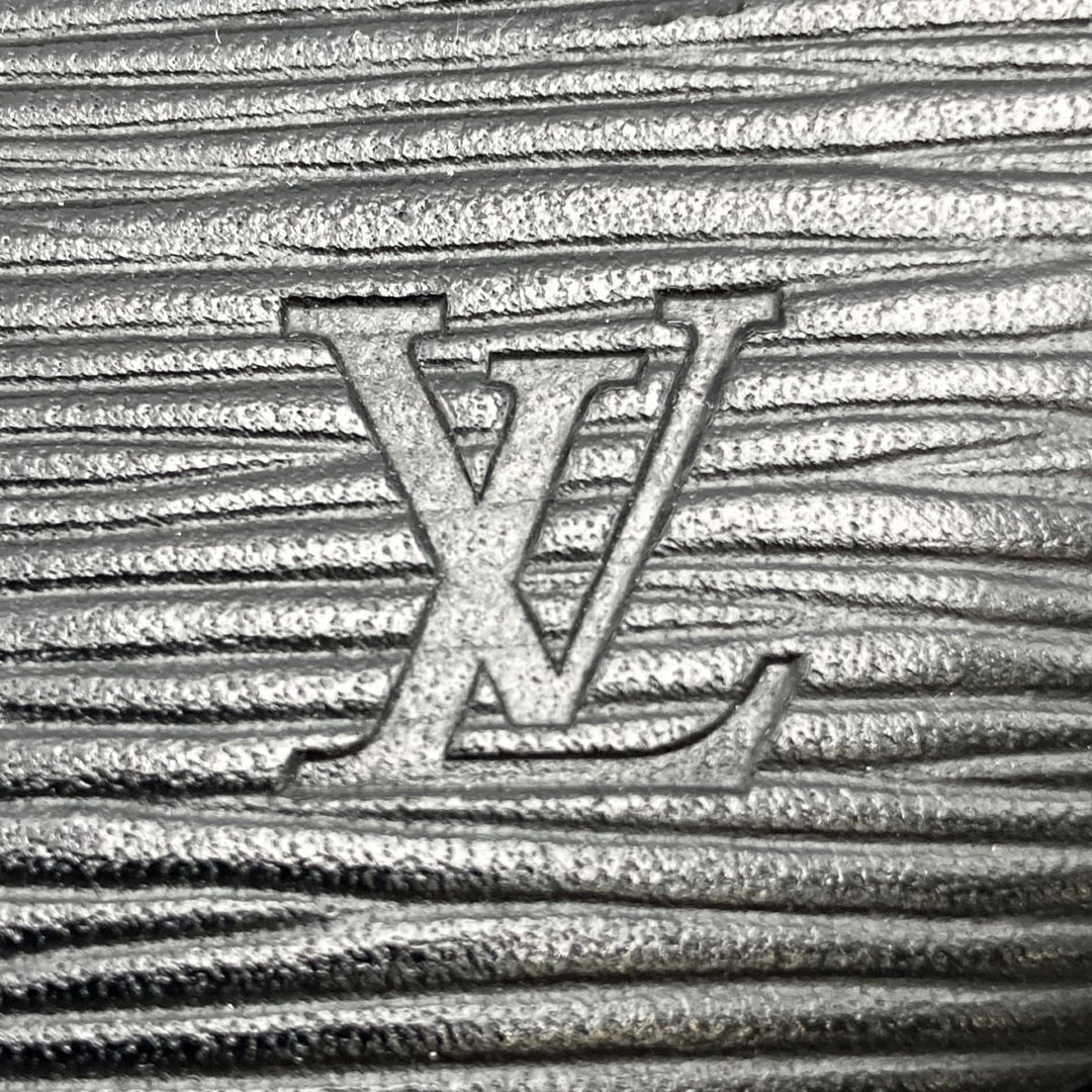 LOUIS VUITTON ルイ・ヴィトン 
 ジュヌフィーユ M52152 ショルダーバッグ 
エピレザー ブラック
