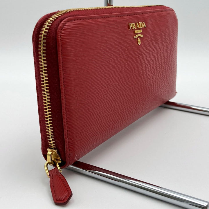 PRADA プラダ 
 1ML506 長財布 
レザー レッド