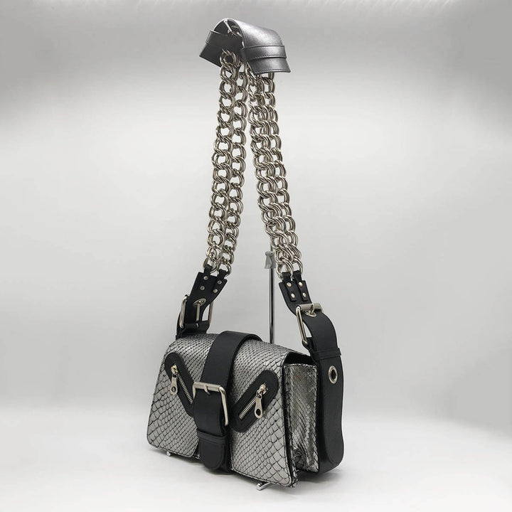 Chloe クロエ 
 ショルダーバッグ 
パイソン シルバー