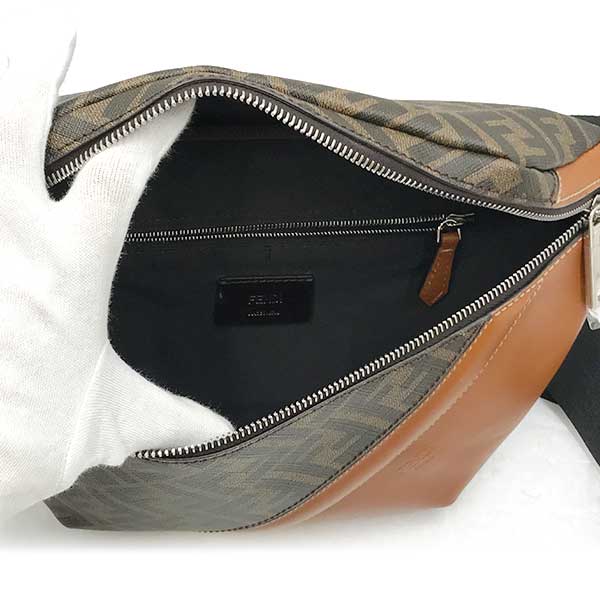 FENDI フェンディ 
 7VA434 ウエストバッグ 
PVC/レザー  ブラウン