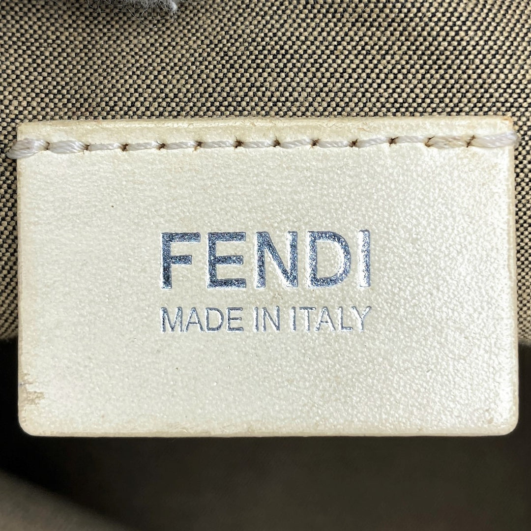 FENDI フェンディ 
 8BH132 ハンドバッグ 
PVC ホワイト