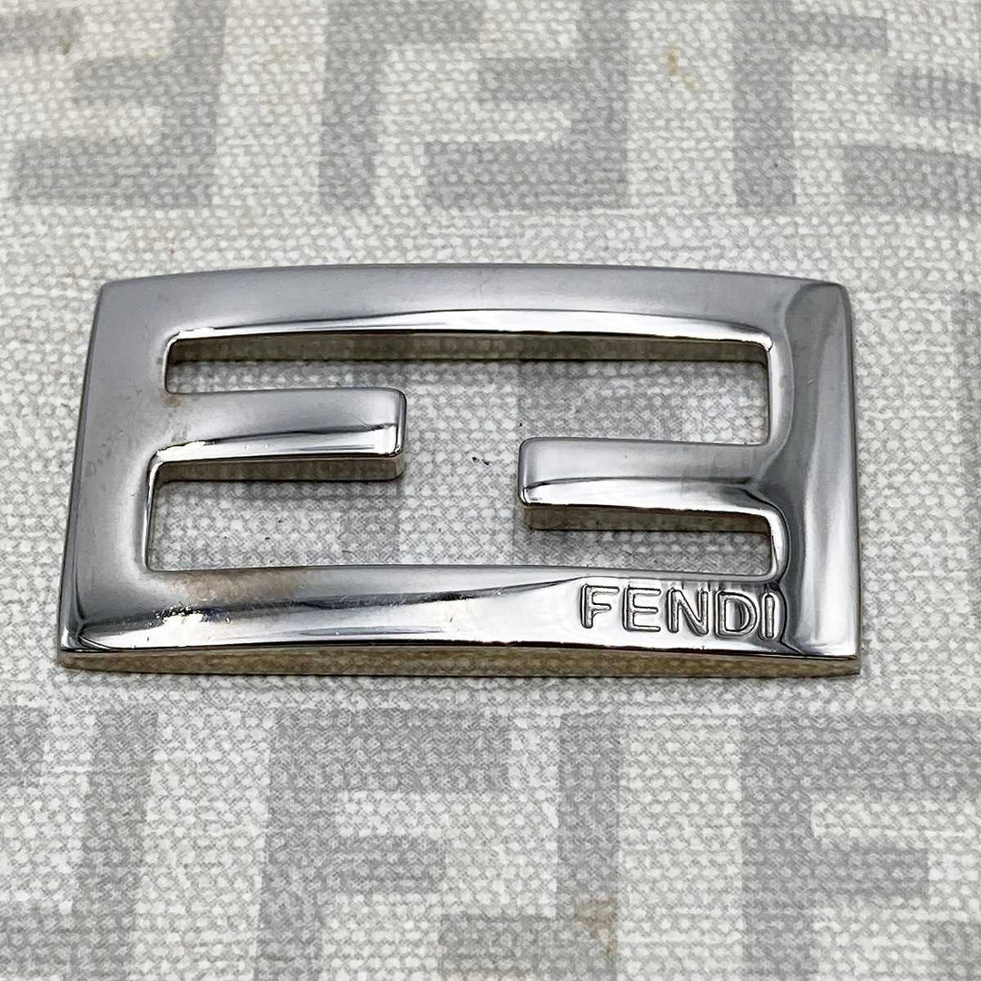 FENDI フェンディ 
 8BH132 ハンドバッグ 
PVC ホワイト