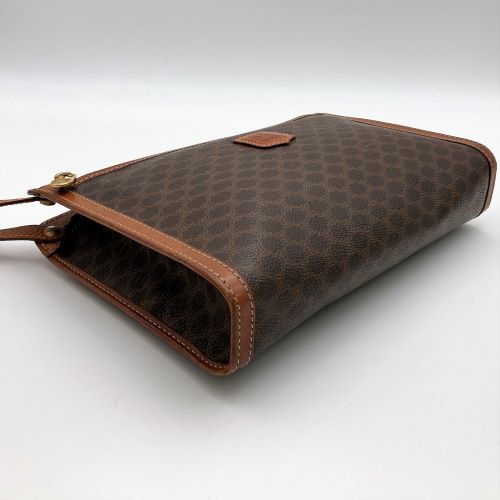 CELINE セリーヌ 
 M94 セカンドバッグ 
PVC ブラウン