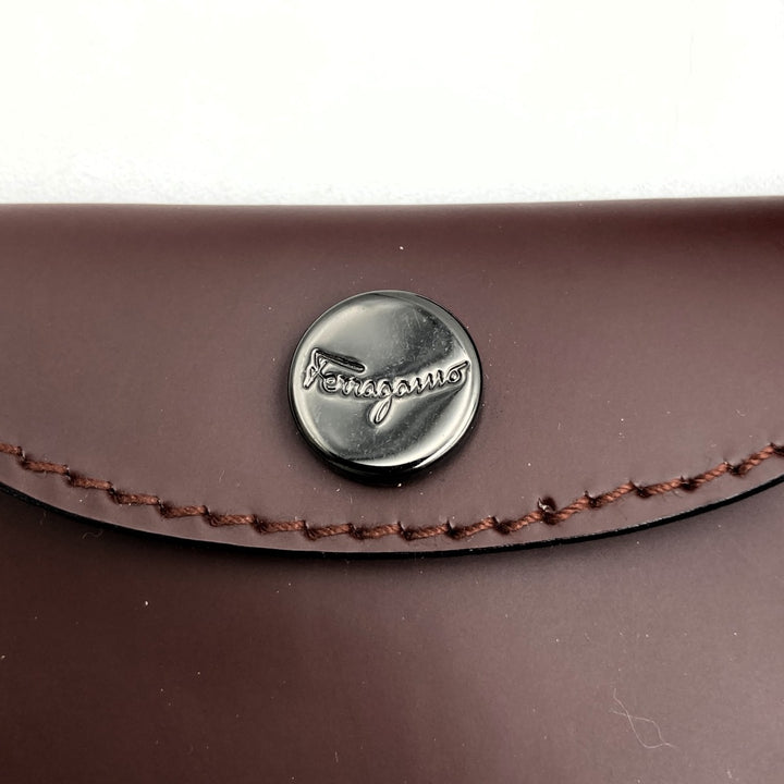 Salvatore Ferragamo フェラガモ 
 ショルダーバッグ 
レザー ボルドー