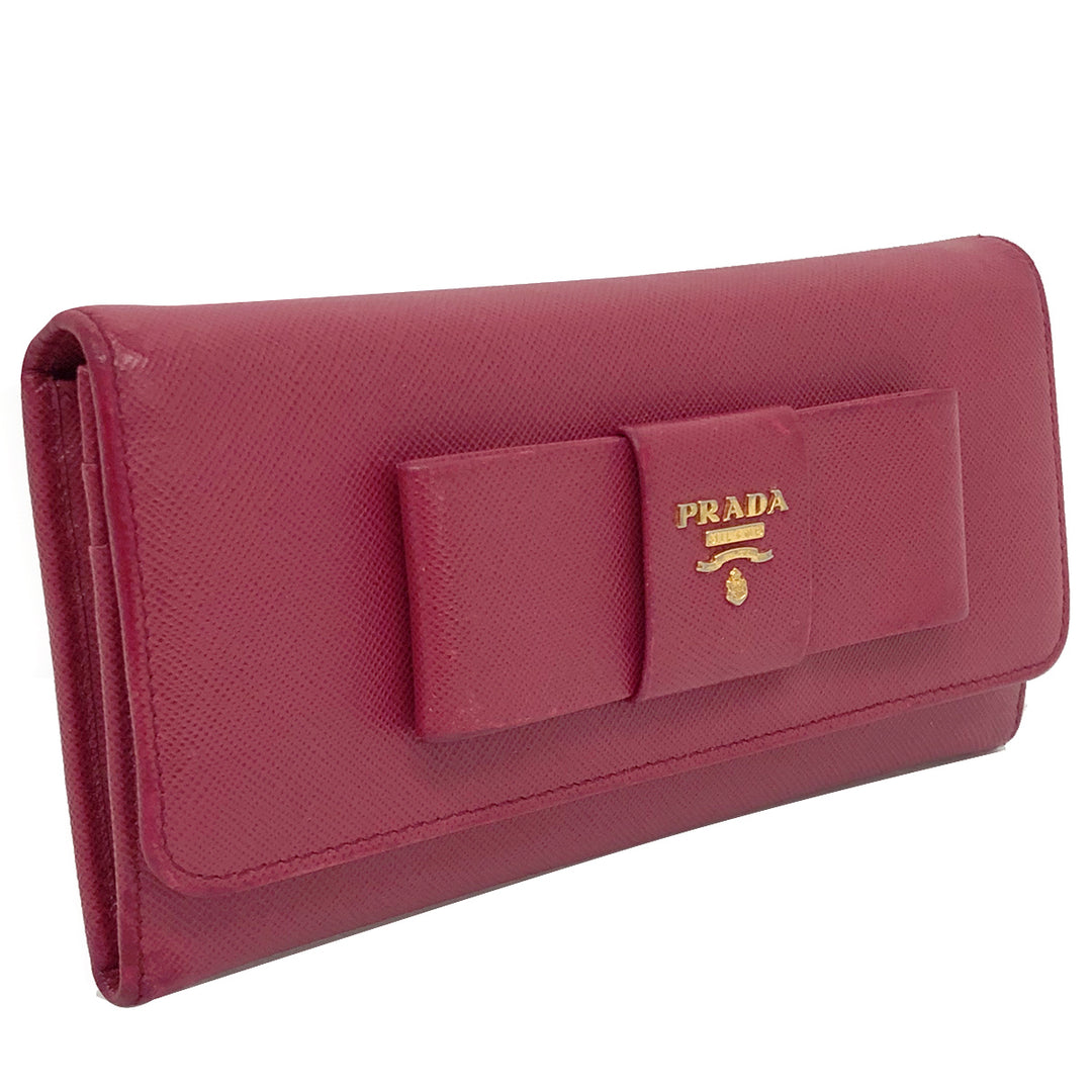 PRADA プラダ 
 2つ折り長財布 長財布 
レザー ピンク系